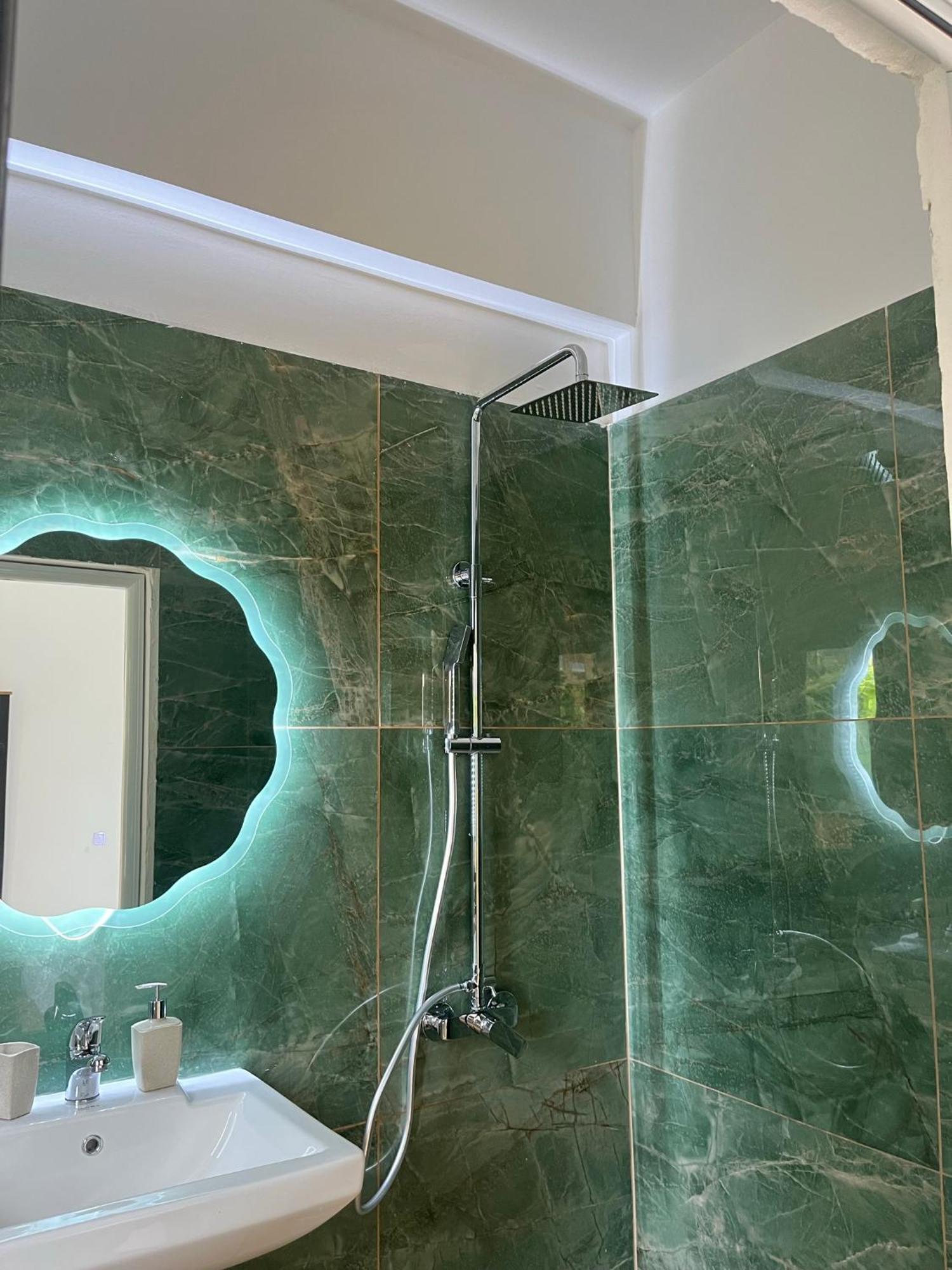 Blossom Apartments Vlorë 外观 照片