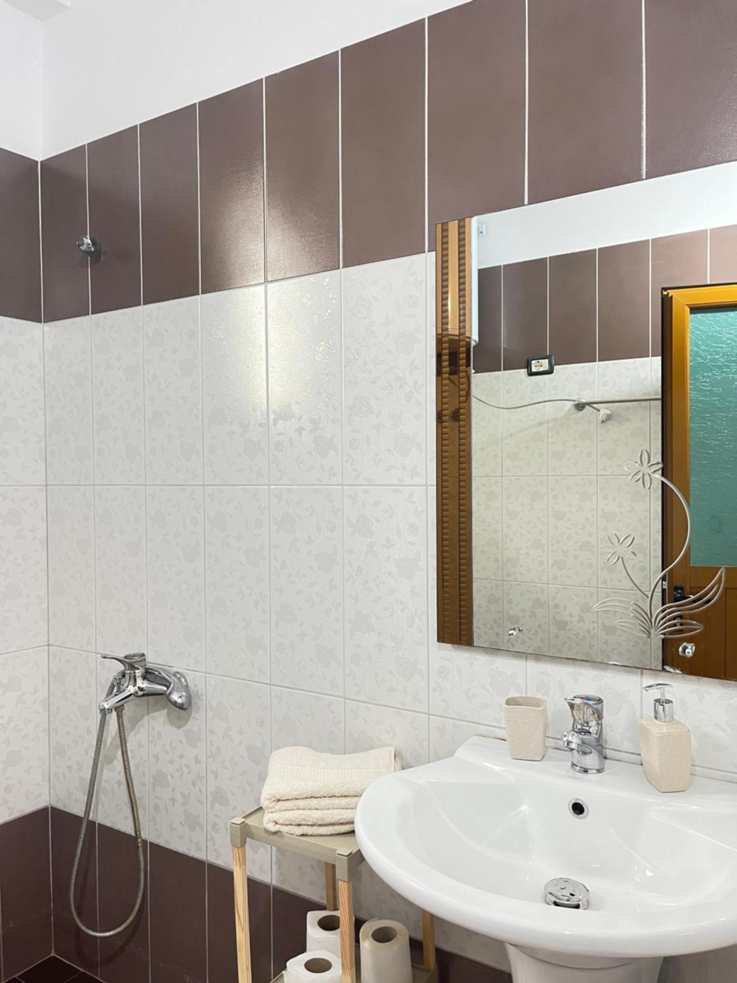 Blossom Apartments Vlorë 外观 照片